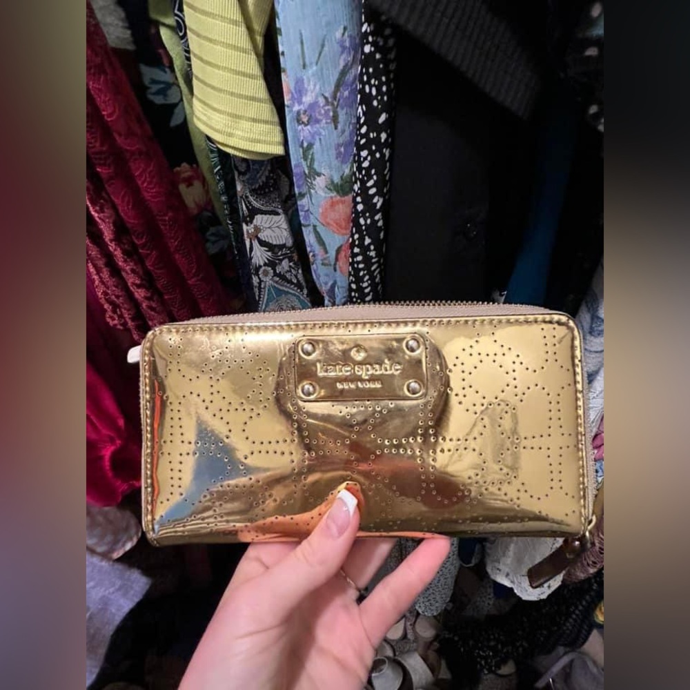 Large Kate Spade Wallet